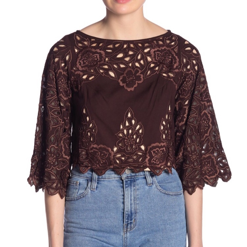 🍁KAS embroidered floral crop top🍂